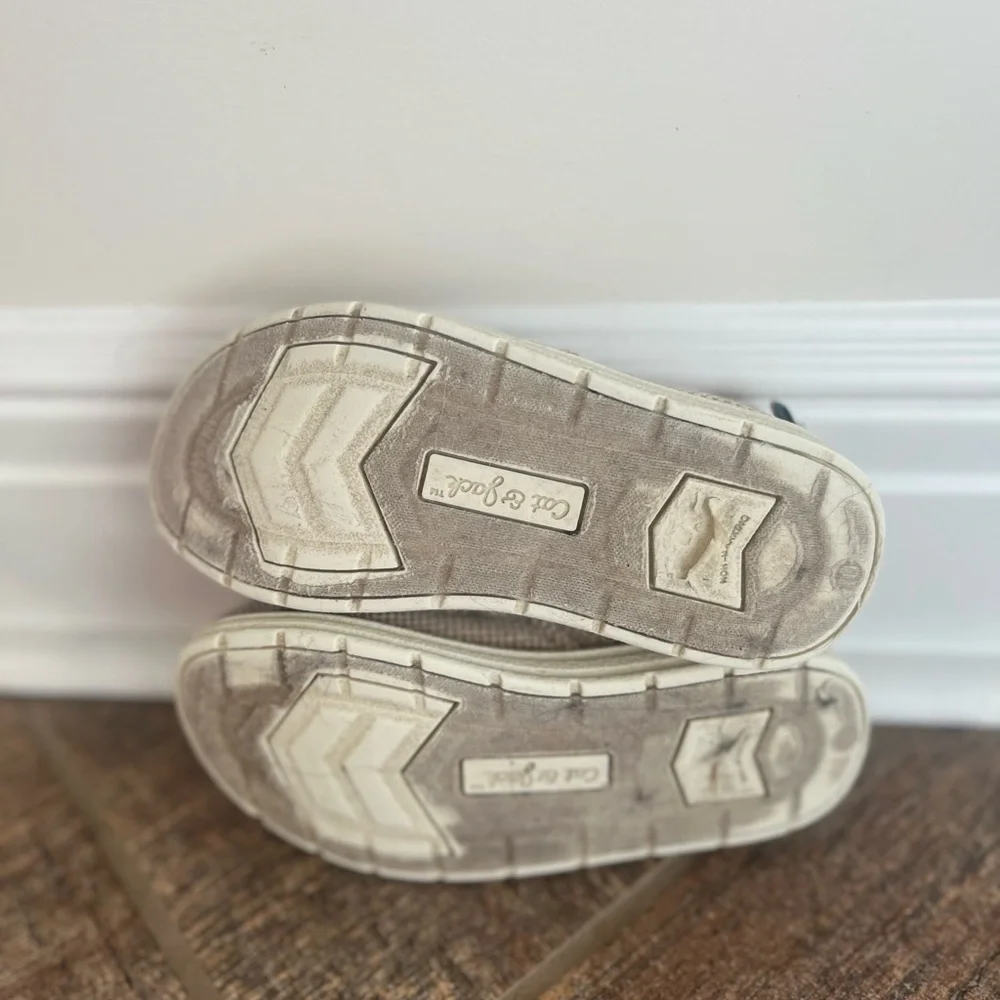 Toddler “HeyDude” type shoes